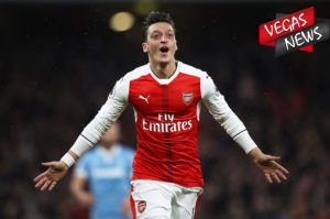 Mesut Ozil Ragukan Masa Depannya di Arsenal
